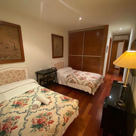 Ch Hostal Victoria Cuenca  Eksteriør billede
